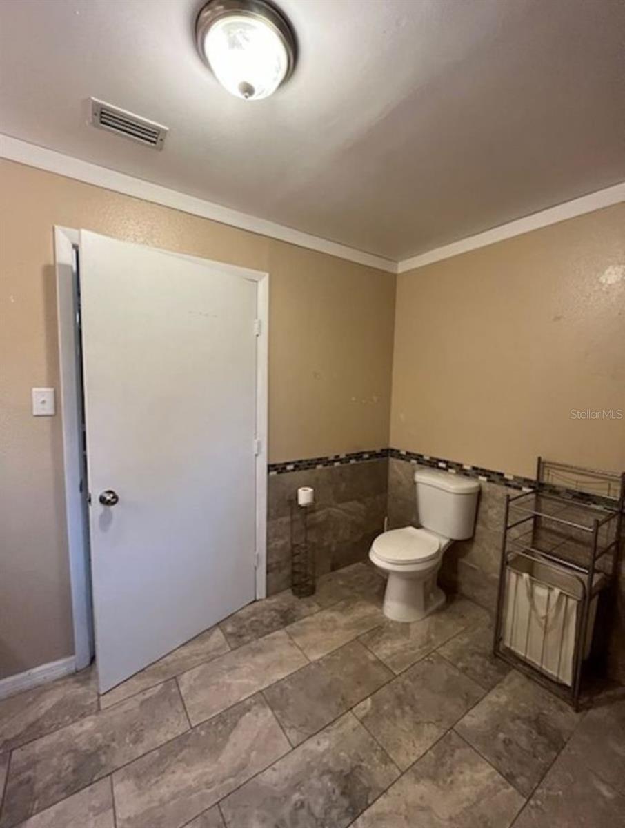 Image 12 of 34 For 9451 111th Street