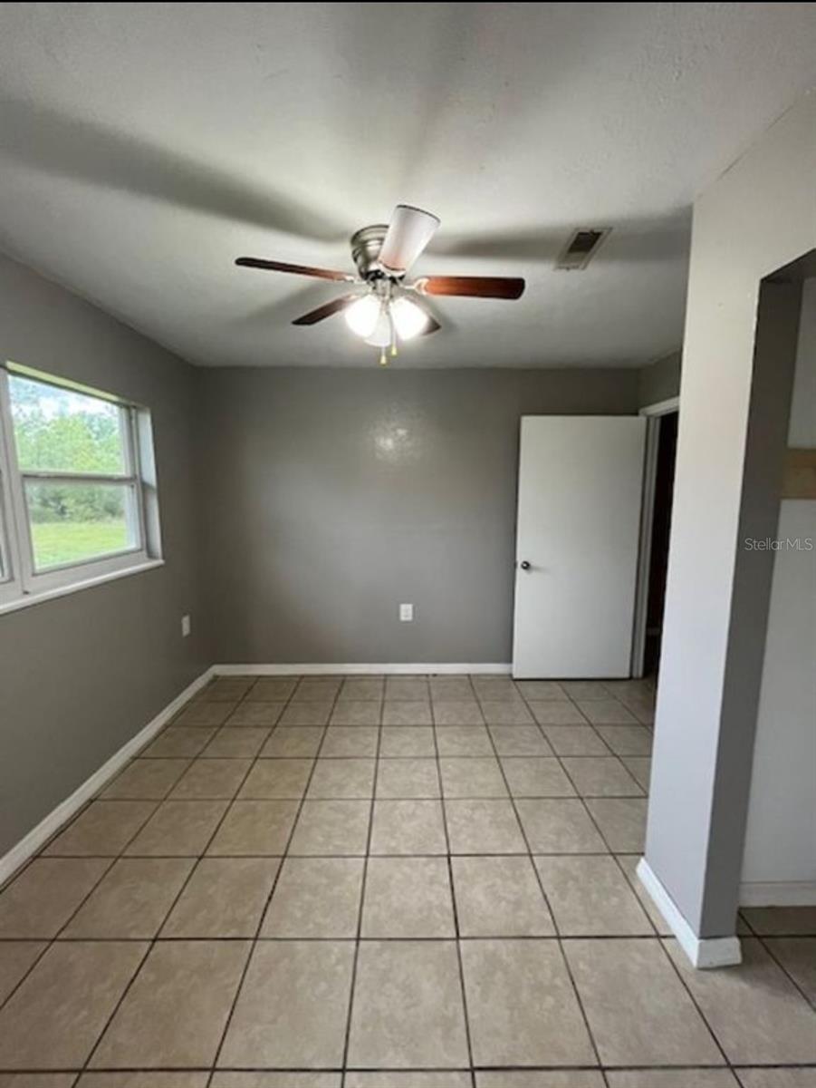 Image 13 of 34 For 9451 111th Street