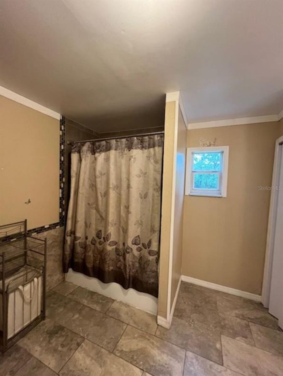 Image 20 of 34 For 9451 111th Street