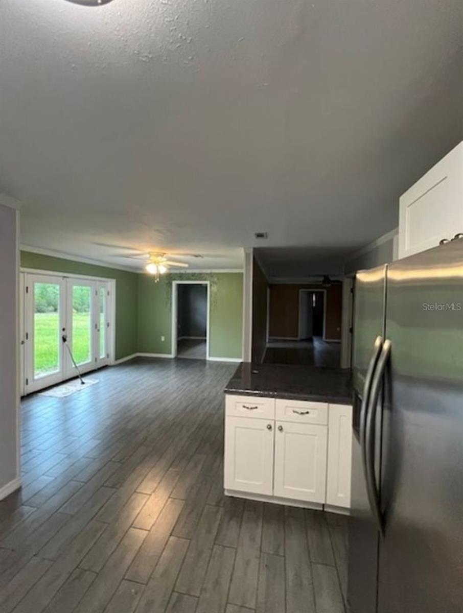 Image 25 of 34 For 9451 111th Street