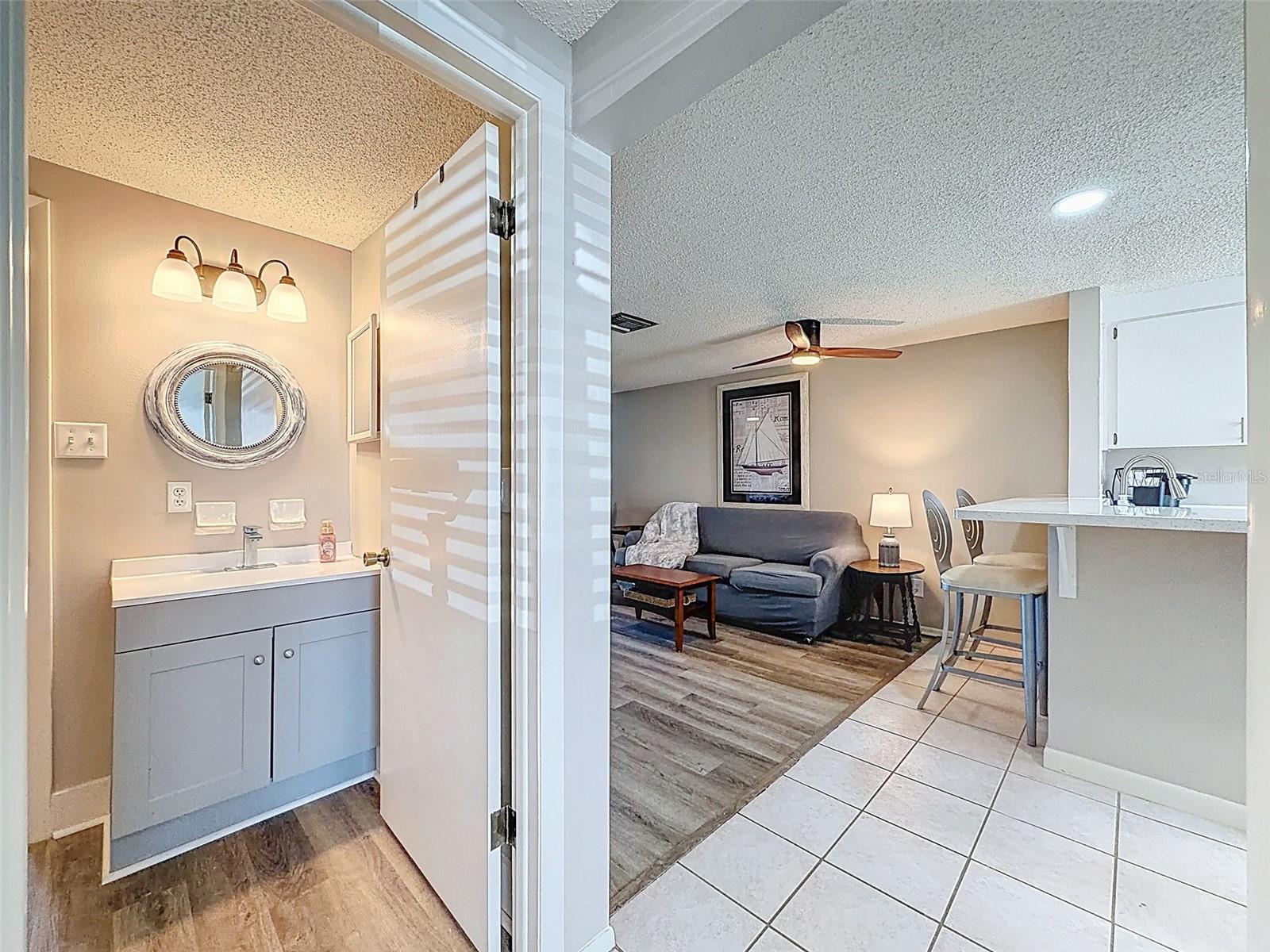 Listing photo id 16 for 3315 Trophy Boulevard 0