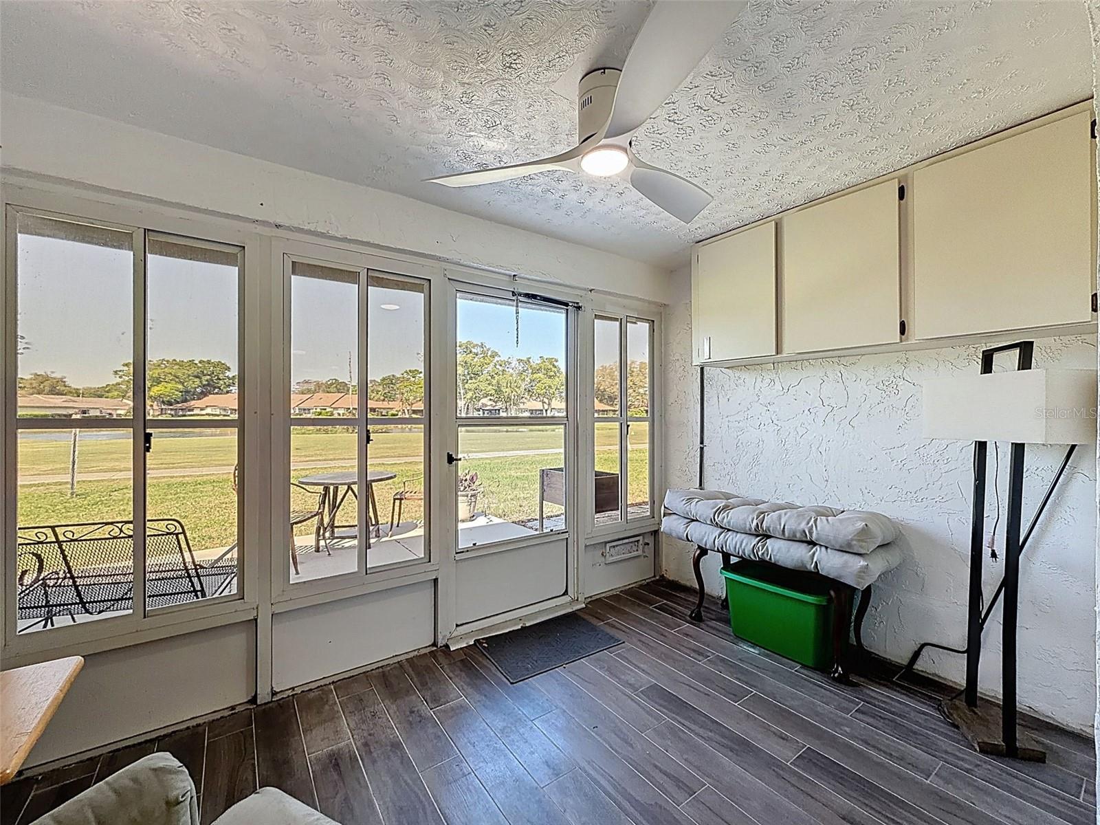 Listing photo id 25 for 3315 Trophy Boulevard 0