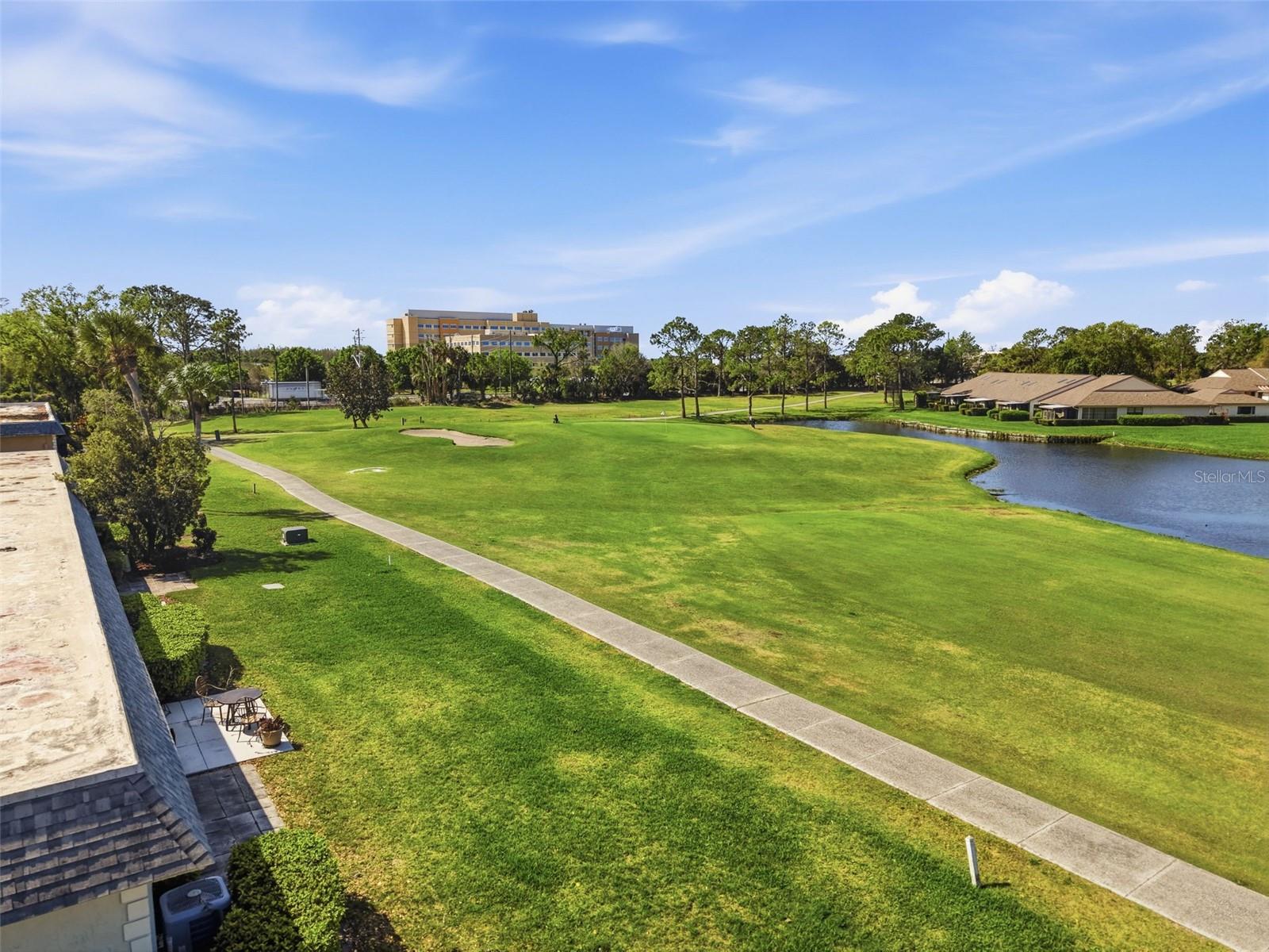 Listing photo id 35 for 3315 Trophy Boulevard 0