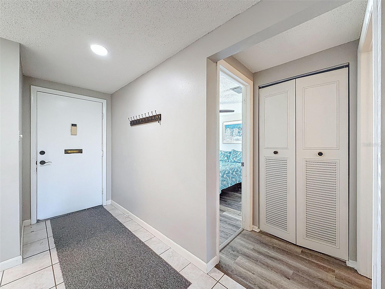 Listing photo id 2 for 3315 Trophy Boulevard 0