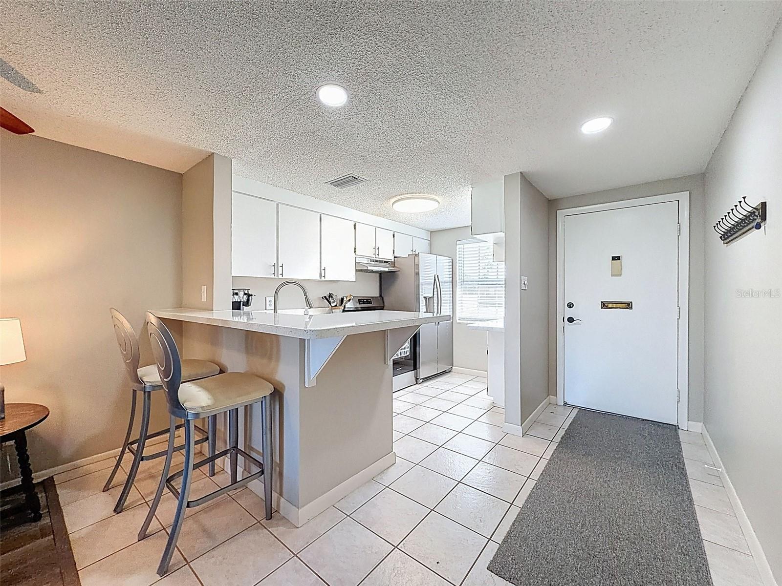 Listing photo id 3 for 3315 Trophy Boulevard 0