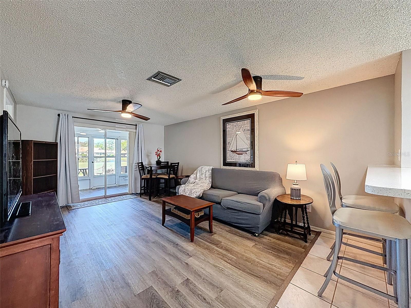 Listing photo id 7 for 3315 Trophy Boulevard 0