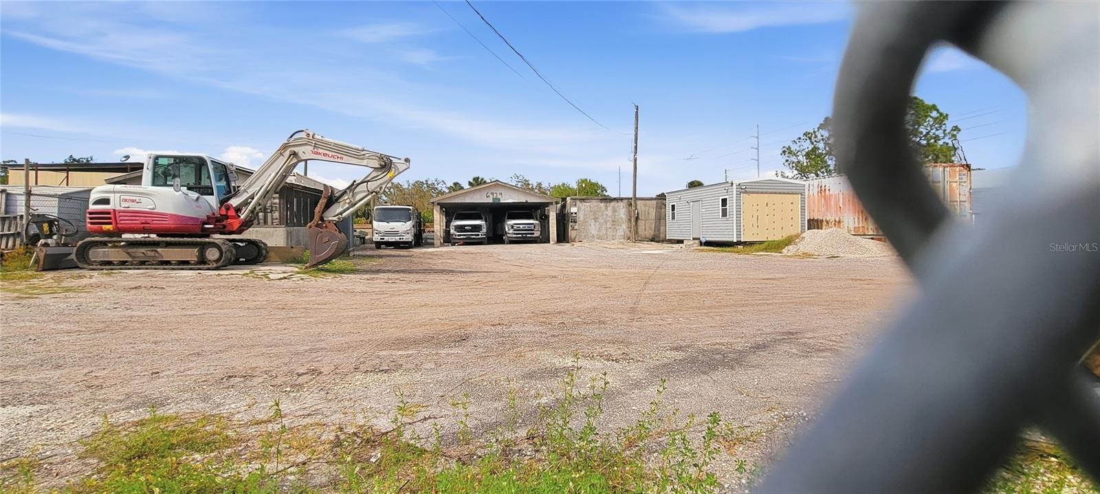 Image 3 of 5 For 14137 Old Dixie Highway