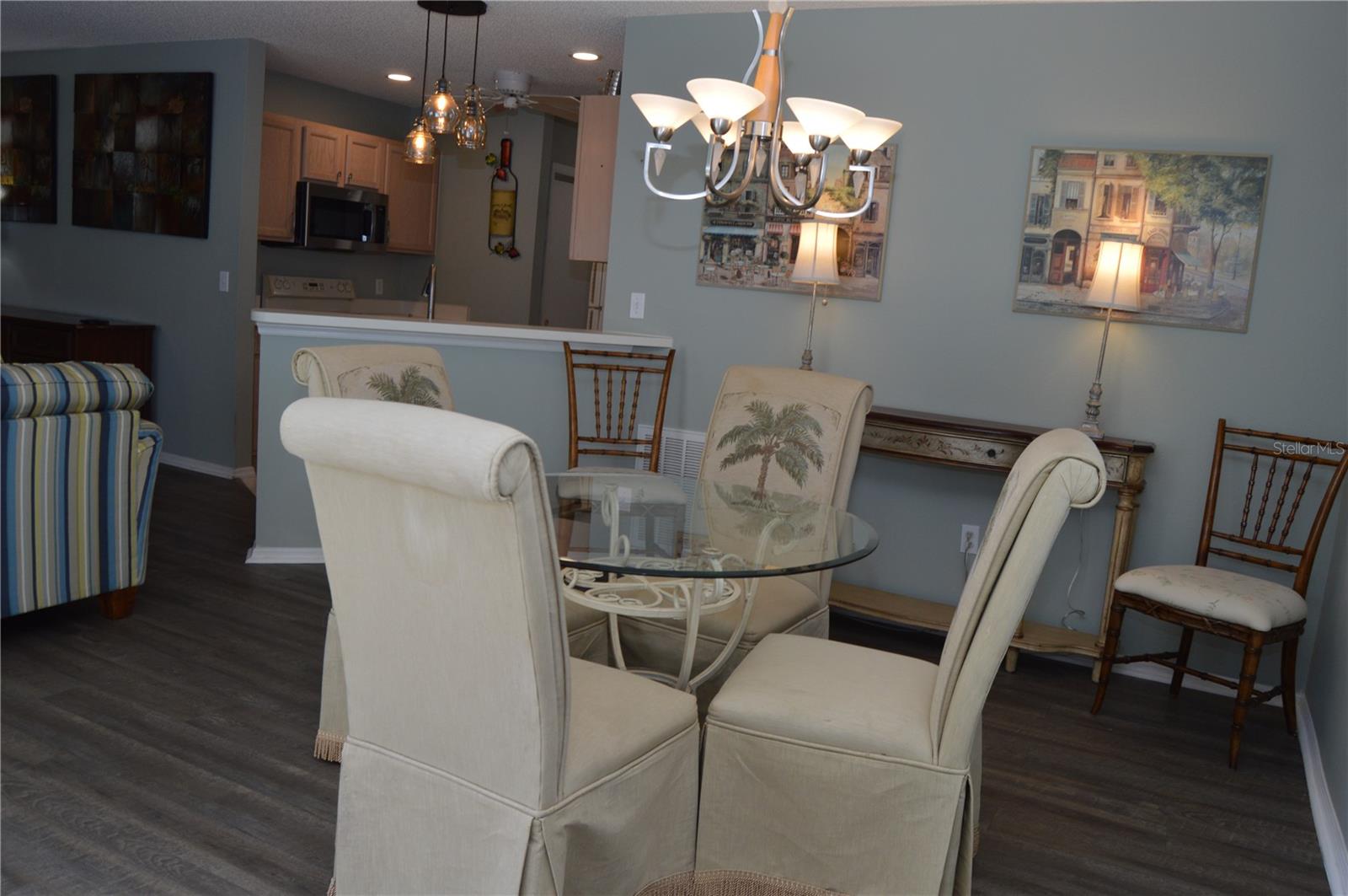 Image 10 of 30 For 1706 El Nino Street