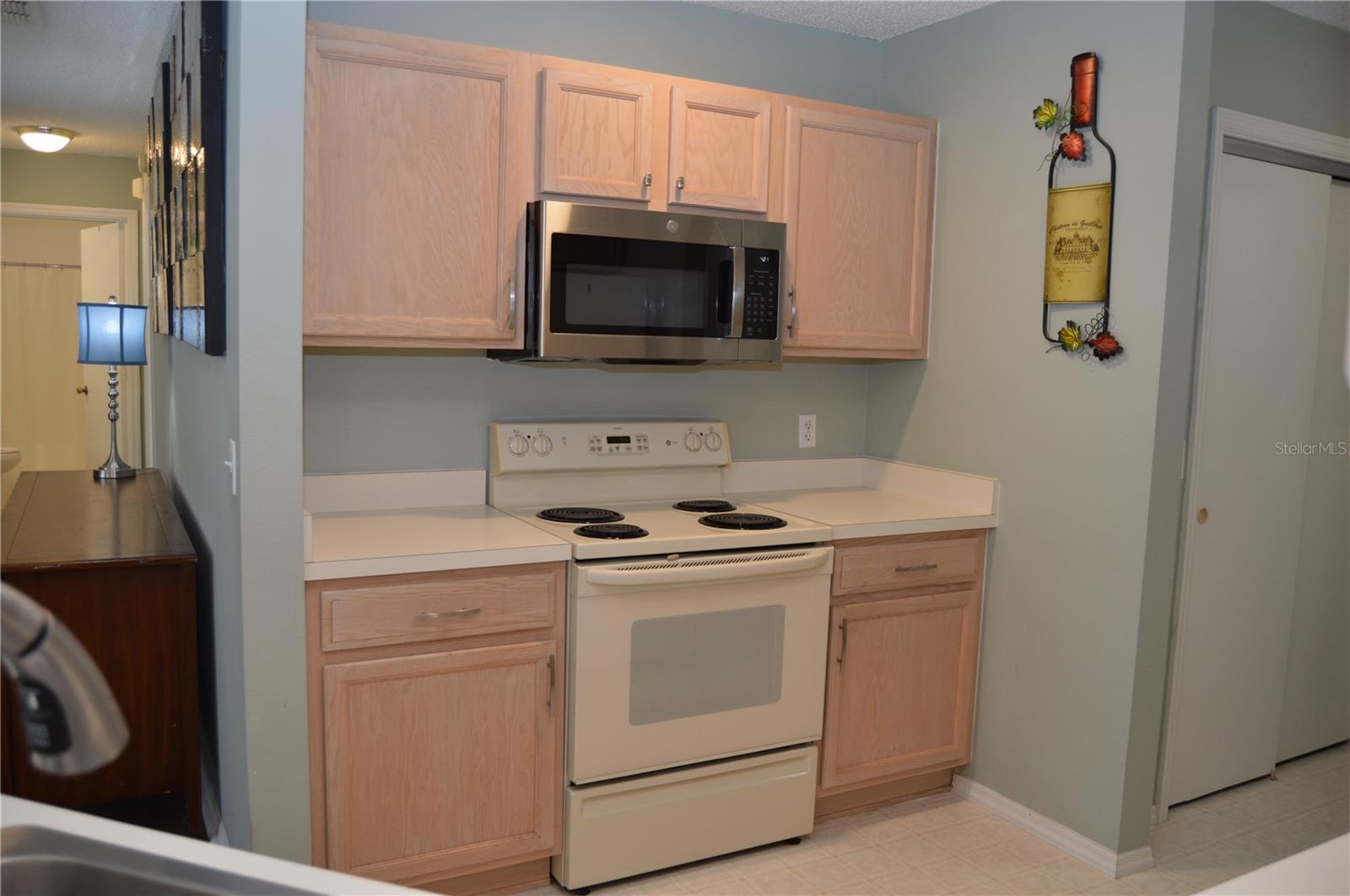 Image 15 of 30 For 1706 El Nino Street