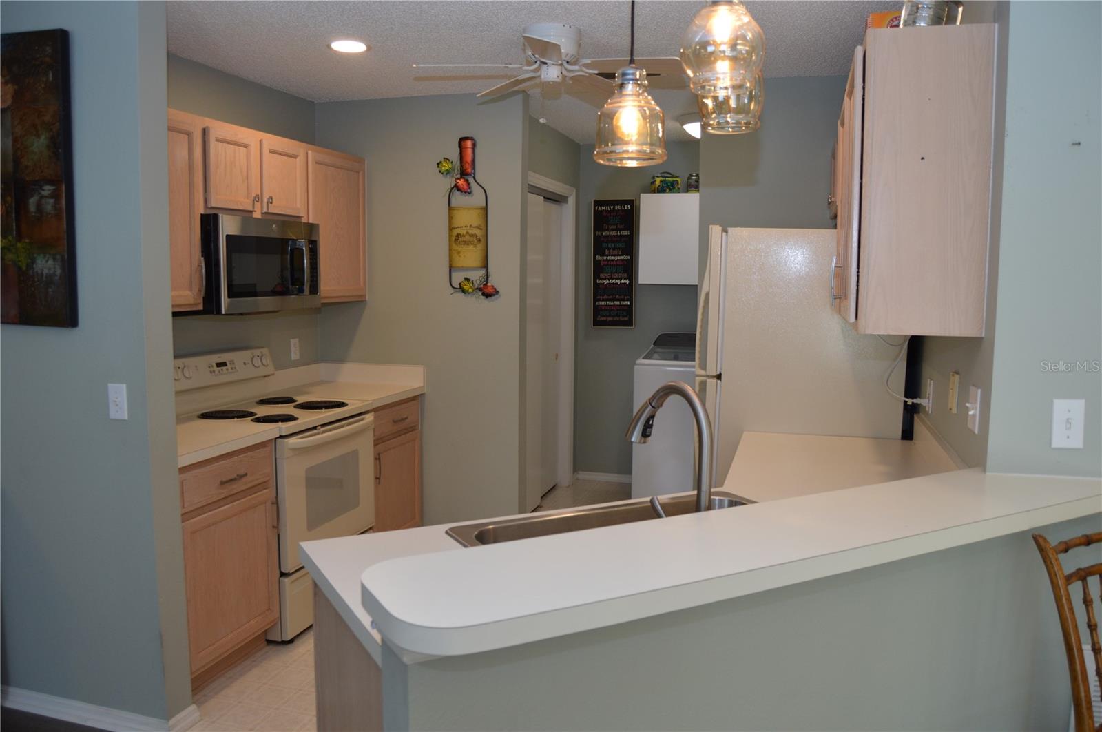 Image 17 of 30 For 1706 El Nino Street