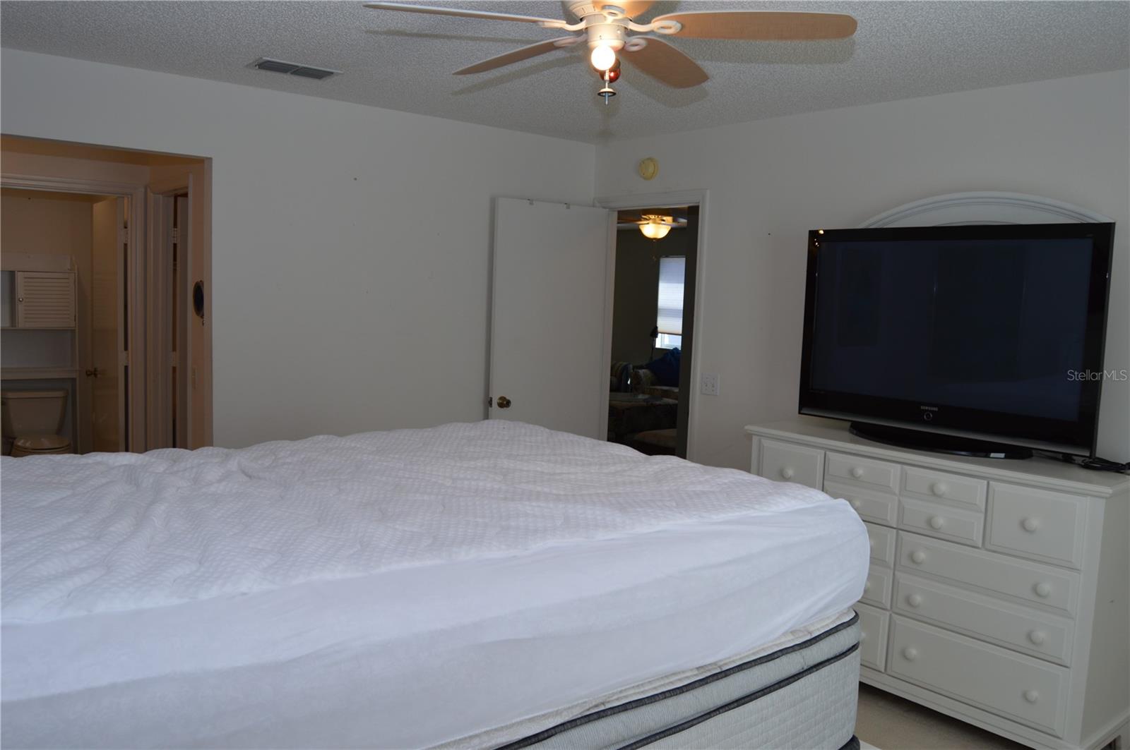 Image 20 of 30 For 1706 El Nino Street