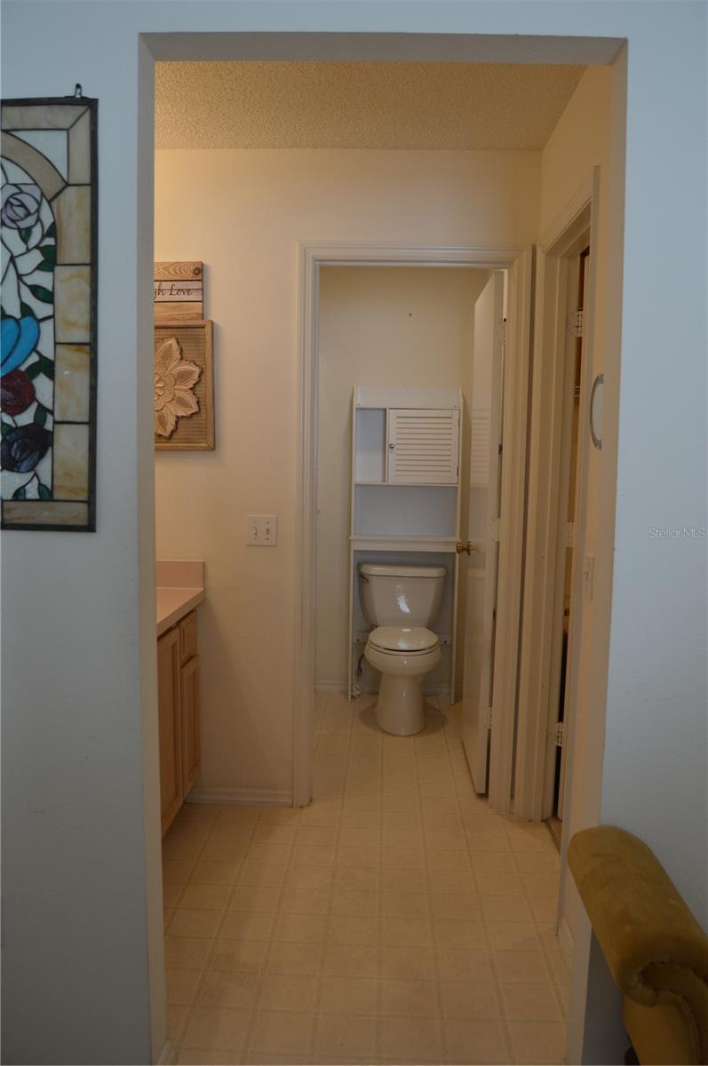 Image 22 of 30 For 1706 El Nino Street