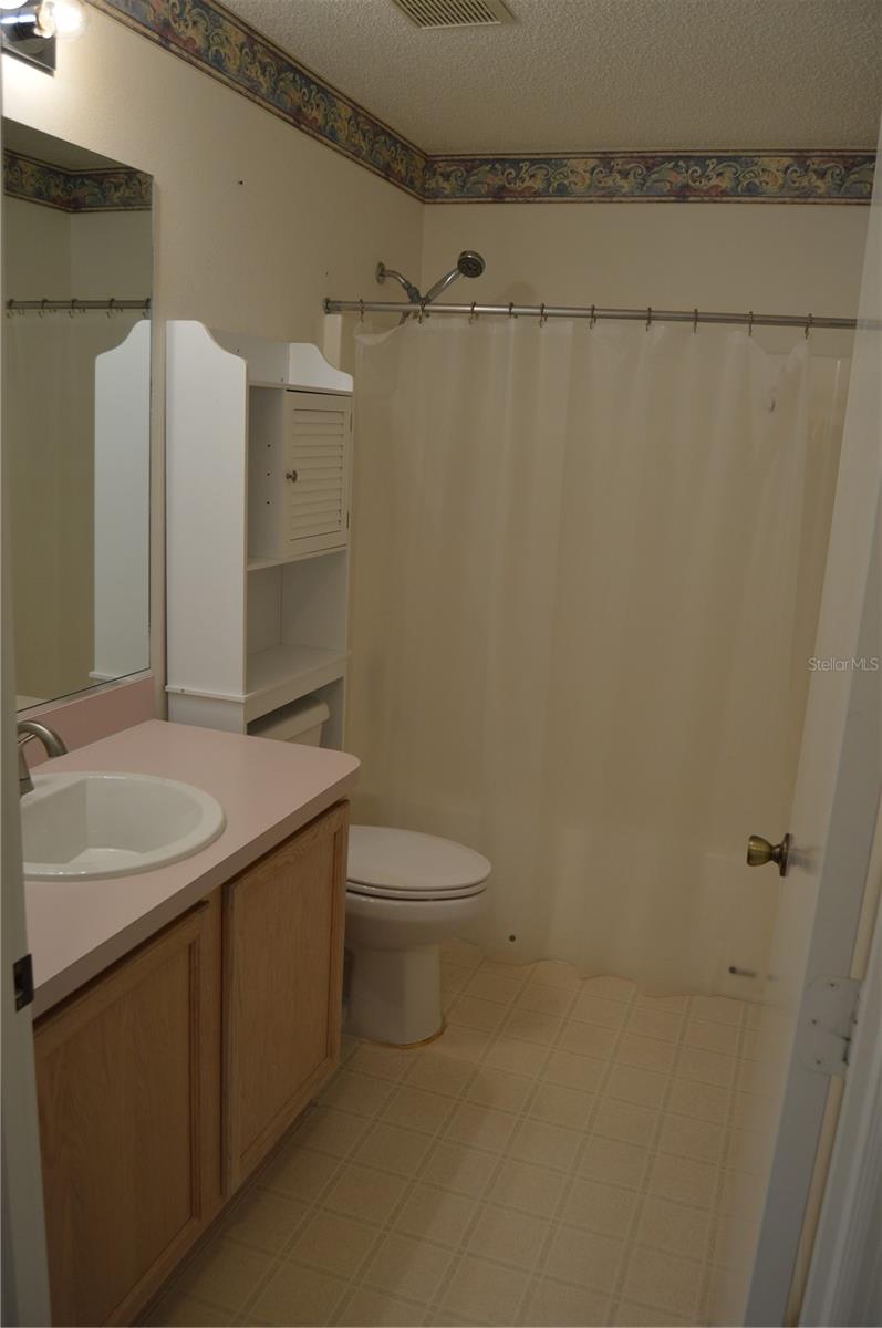 Image 25 of 30 For 1706 El Nino Street