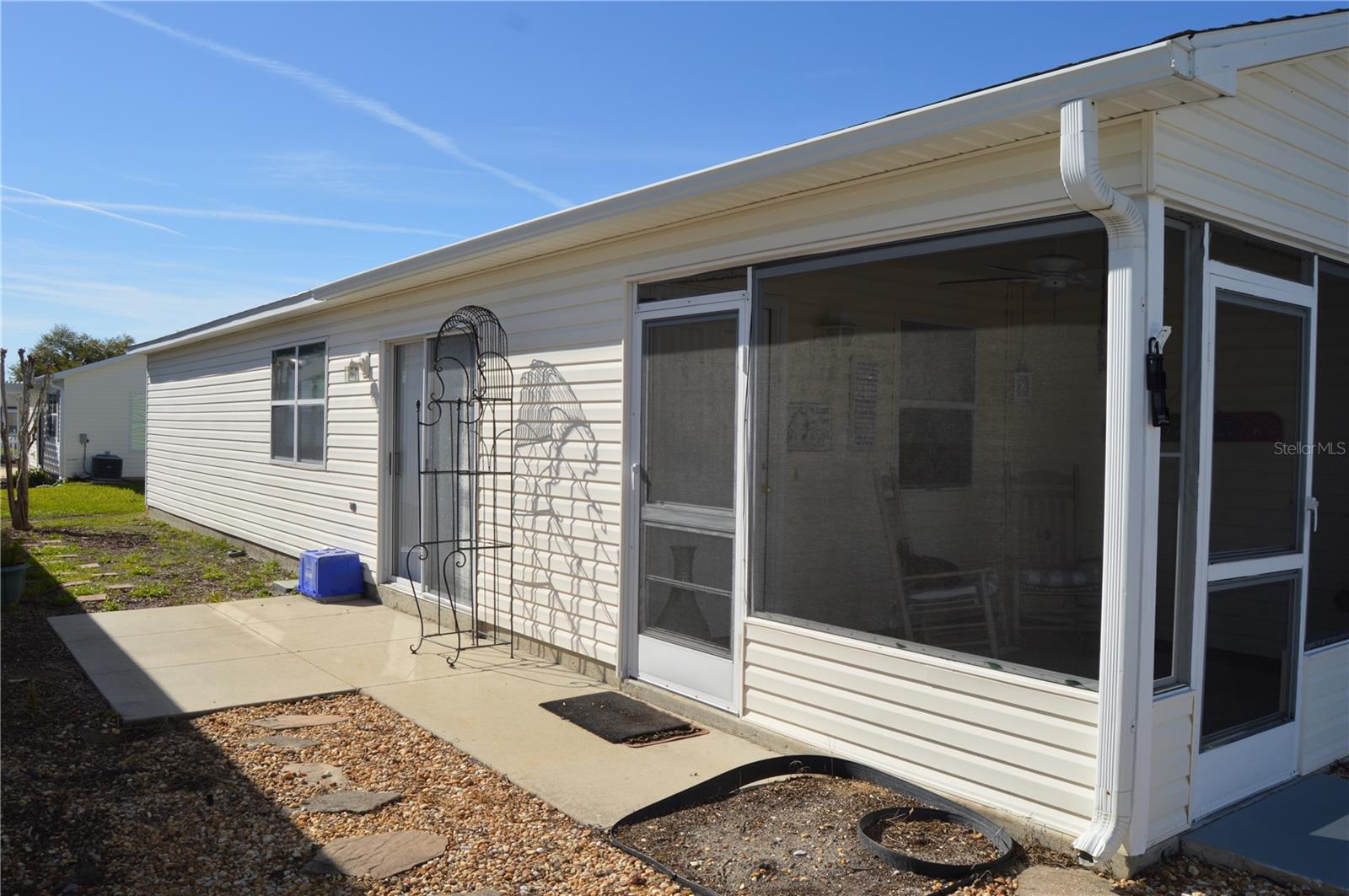 Image 5 of 30 For 1706 El Nino Street