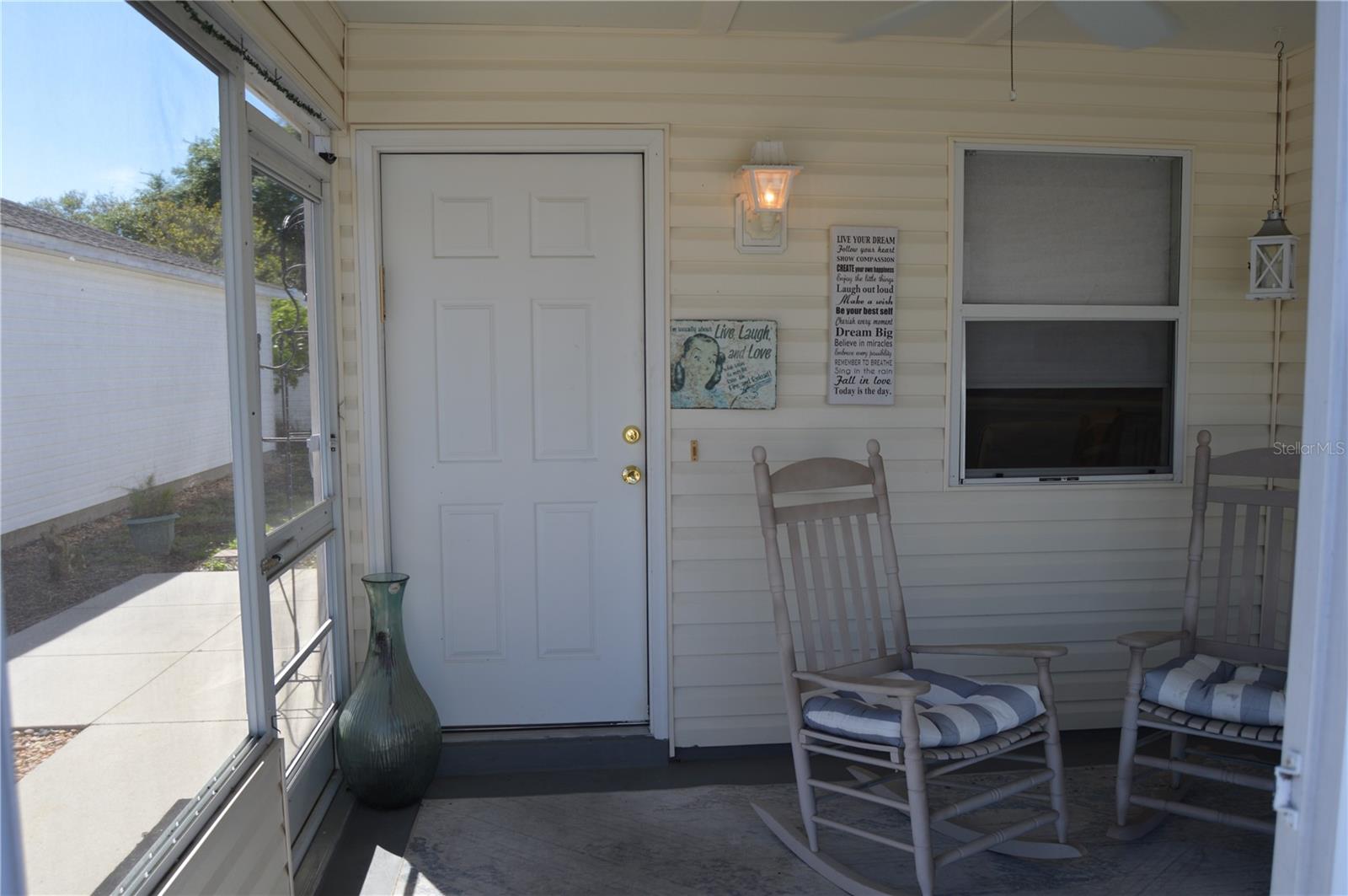 Image 7 of 30 For 1706 El Nino Street