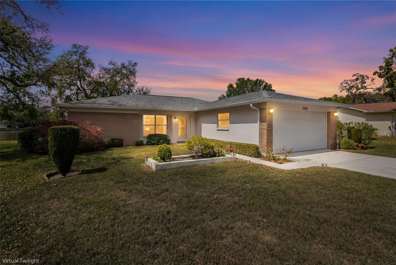 Image 29 of 35 For 8330 Divot Way