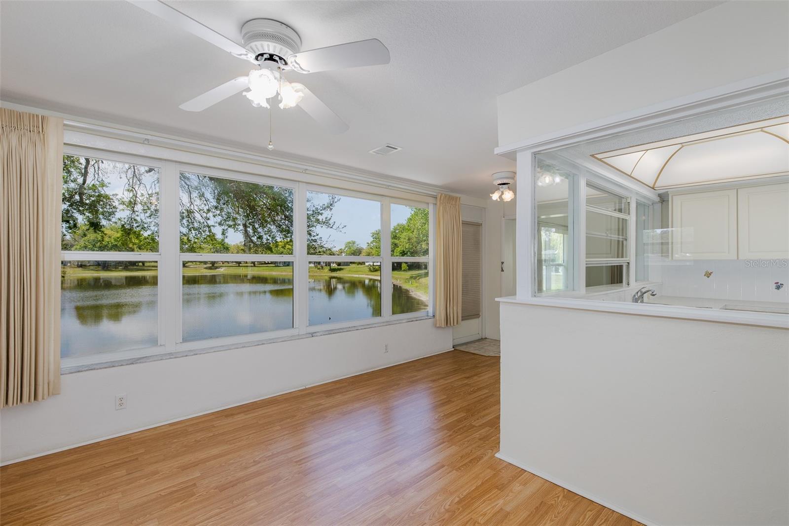 Image 5 of 35 For 8330 Divot Way