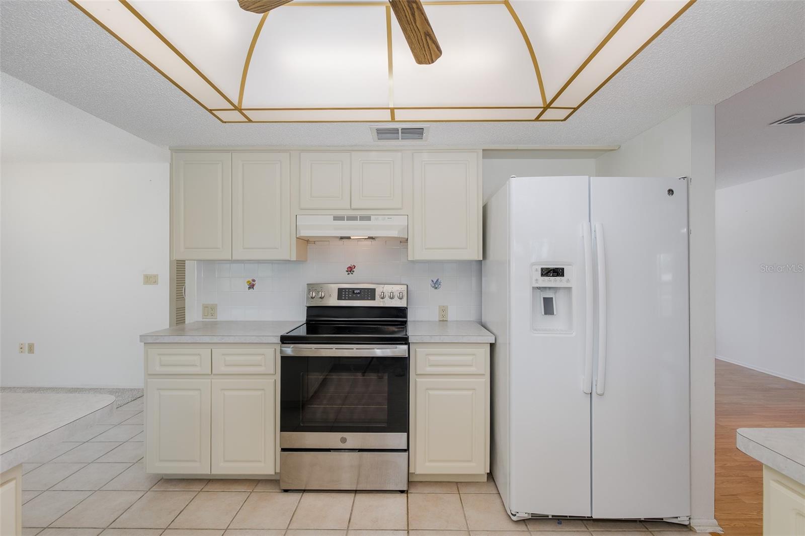 Image 8 of 35 For 8330 Divot Way