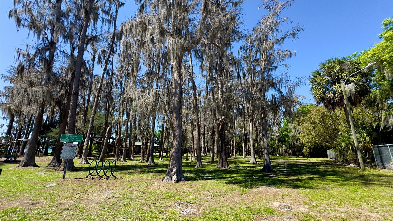 Image 29 of 34 For 12341 Deer Lake Drive