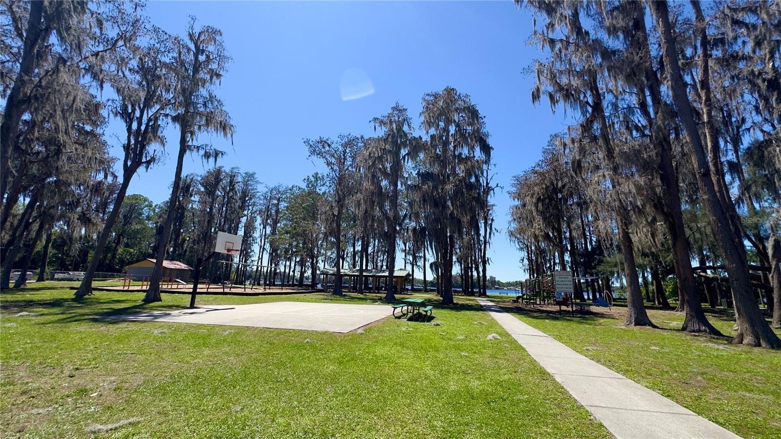 Image 32 of 34 For 12341 Deer Lake Drive