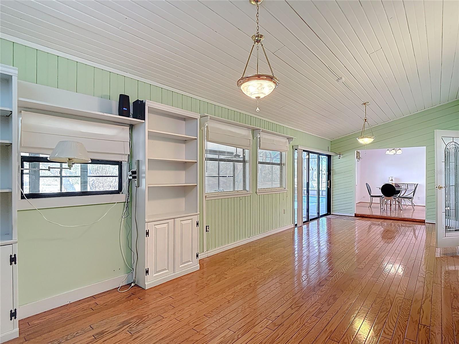 Image 22 of 85 For 34485 Cedarfield Drive