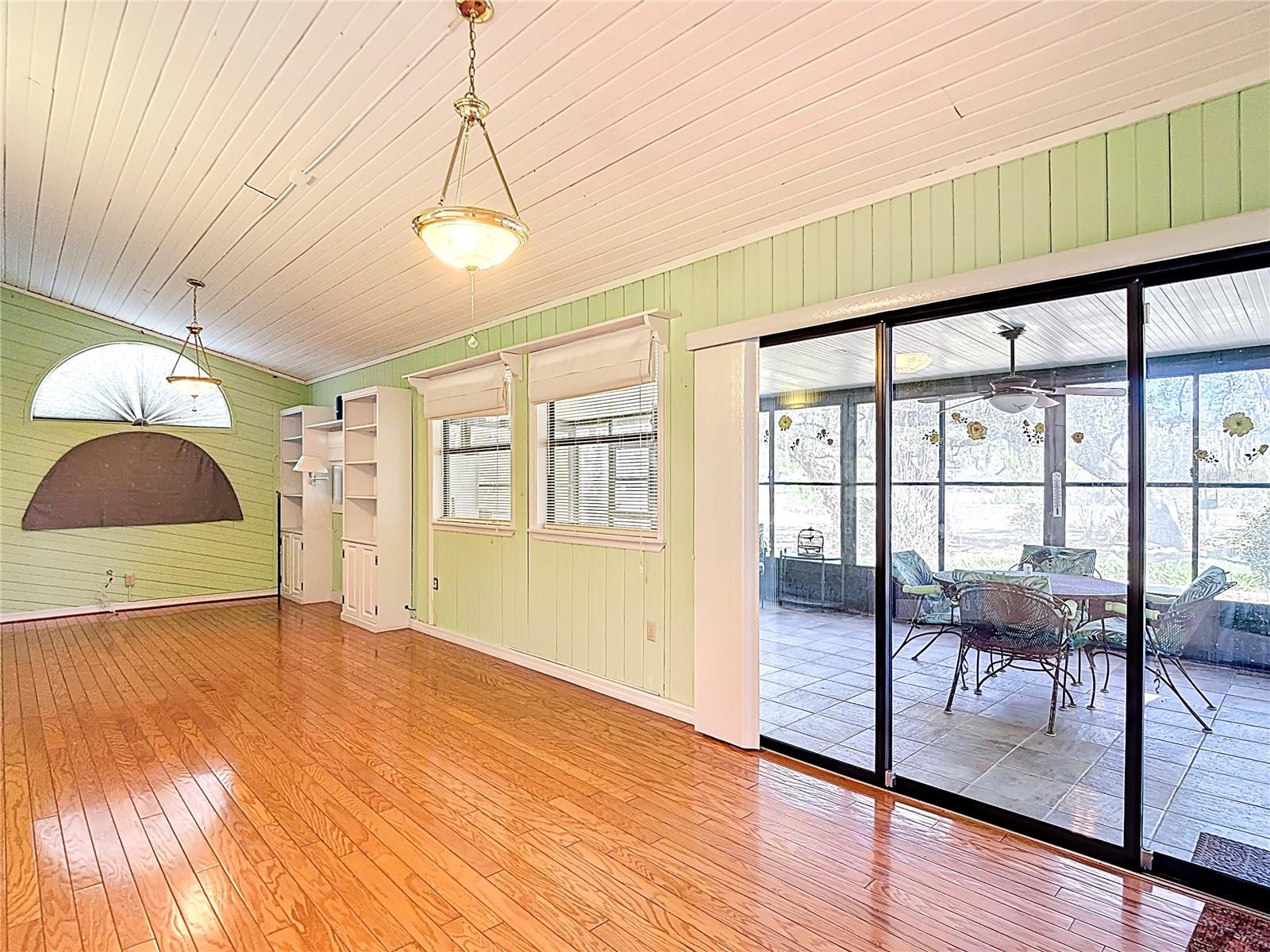 Image 27 of 85 For 34485 Cedarfield Drive