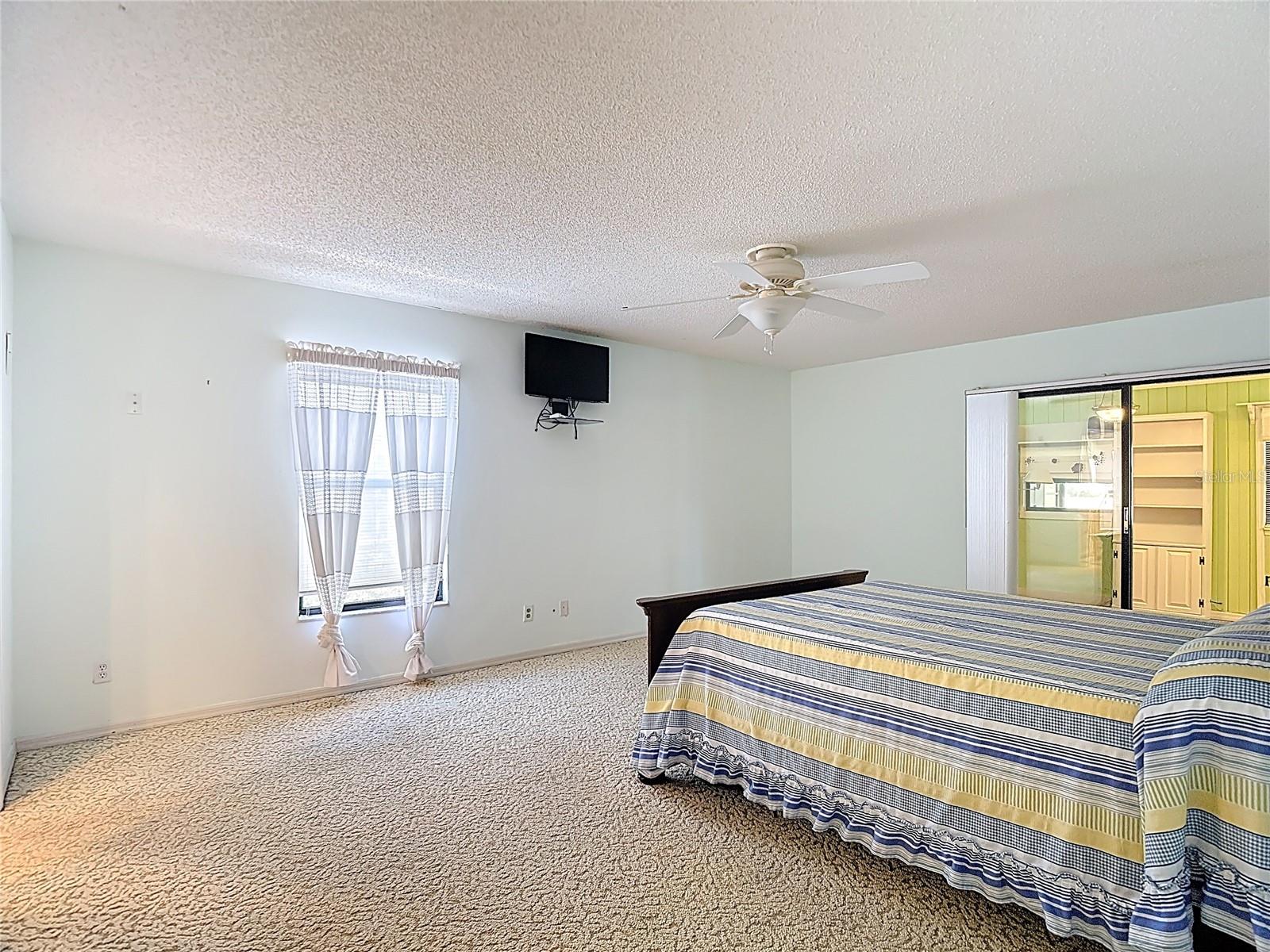 Image 43 of 85 For 34485 Cedarfield Drive