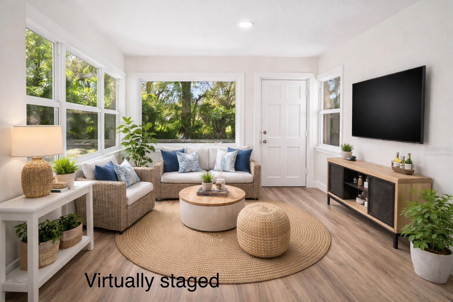 Listing photo id 18 for 4313 Shadowlawn Avenue