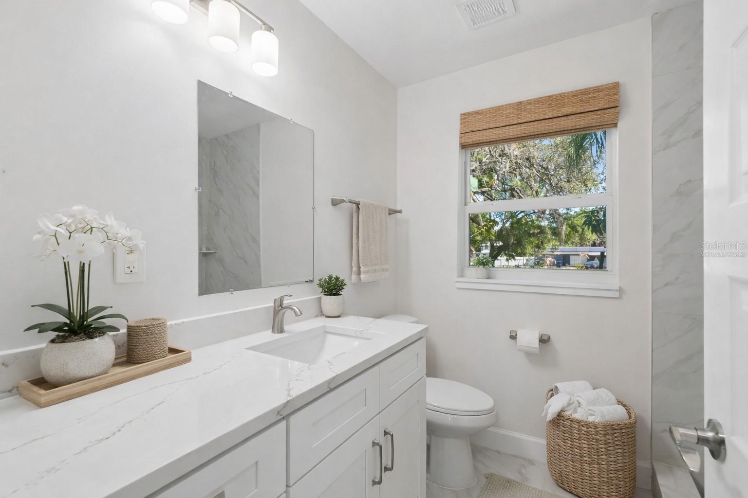 Listing photo id 25 for 4313 Shadowlawn Avenue