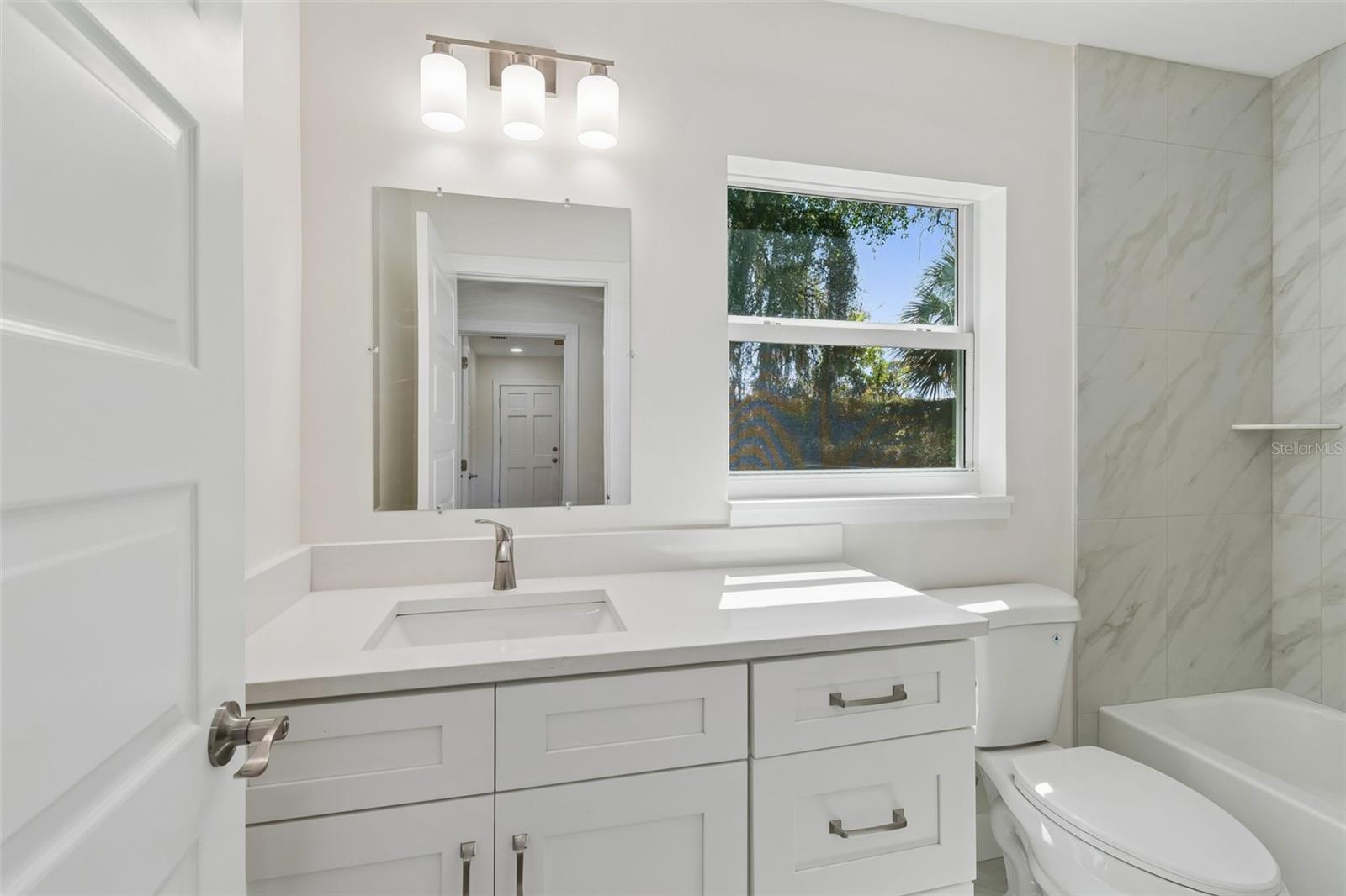 Listing photo id 31 for 4313 Shadowlawn Avenue