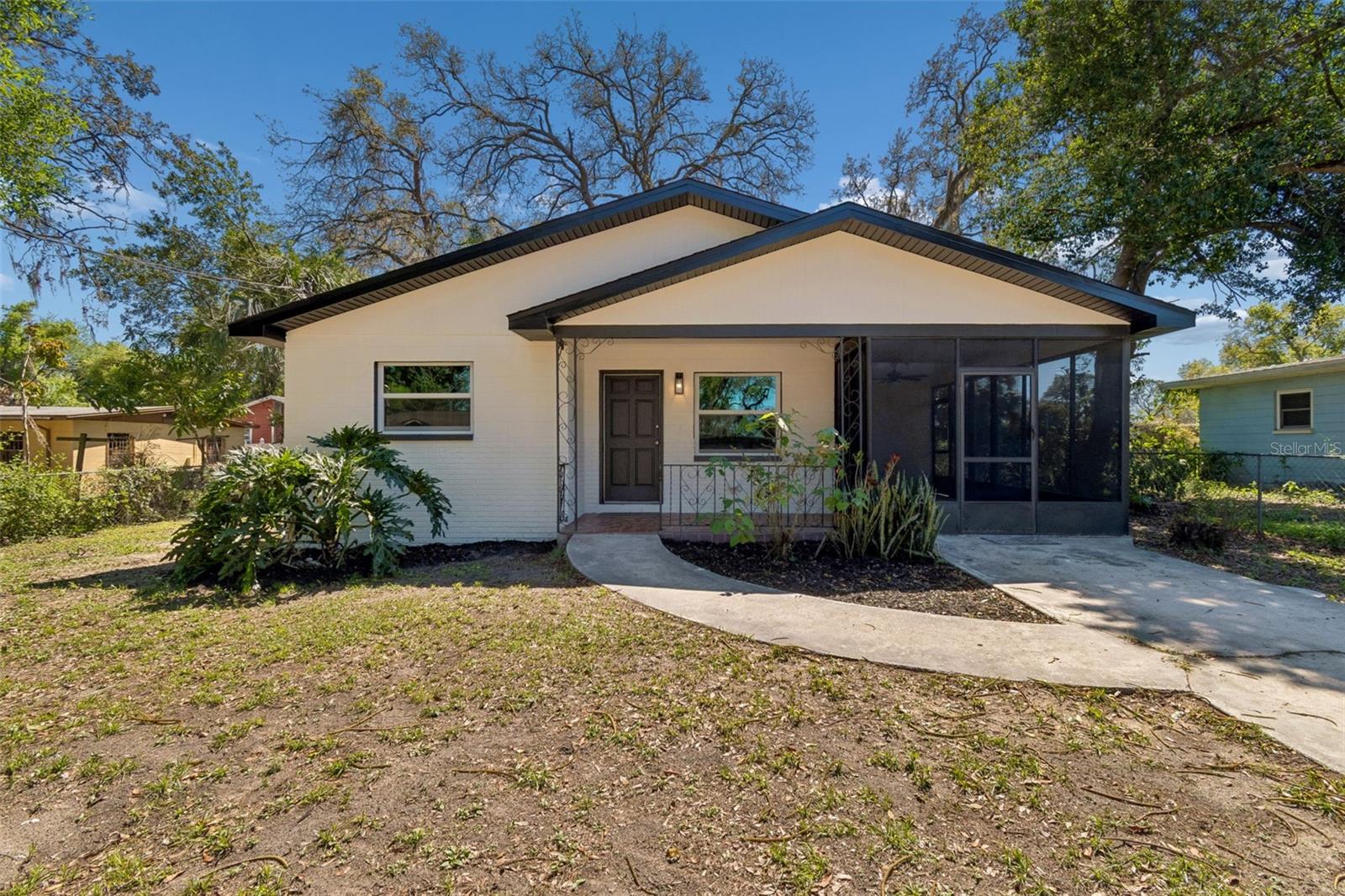 Listing photo id 45 for 4313 Shadowlawn Avenue