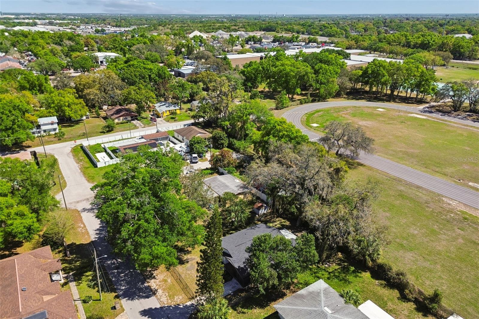 Listing photo id 50 for 4313 Shadowlawn Avenue