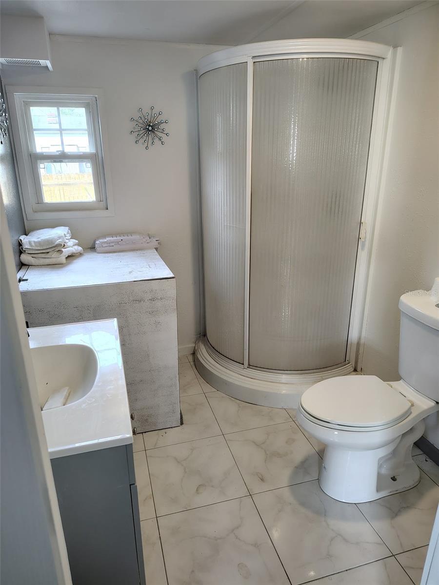 Image 3 of 10 For 4228 Athens Avenue