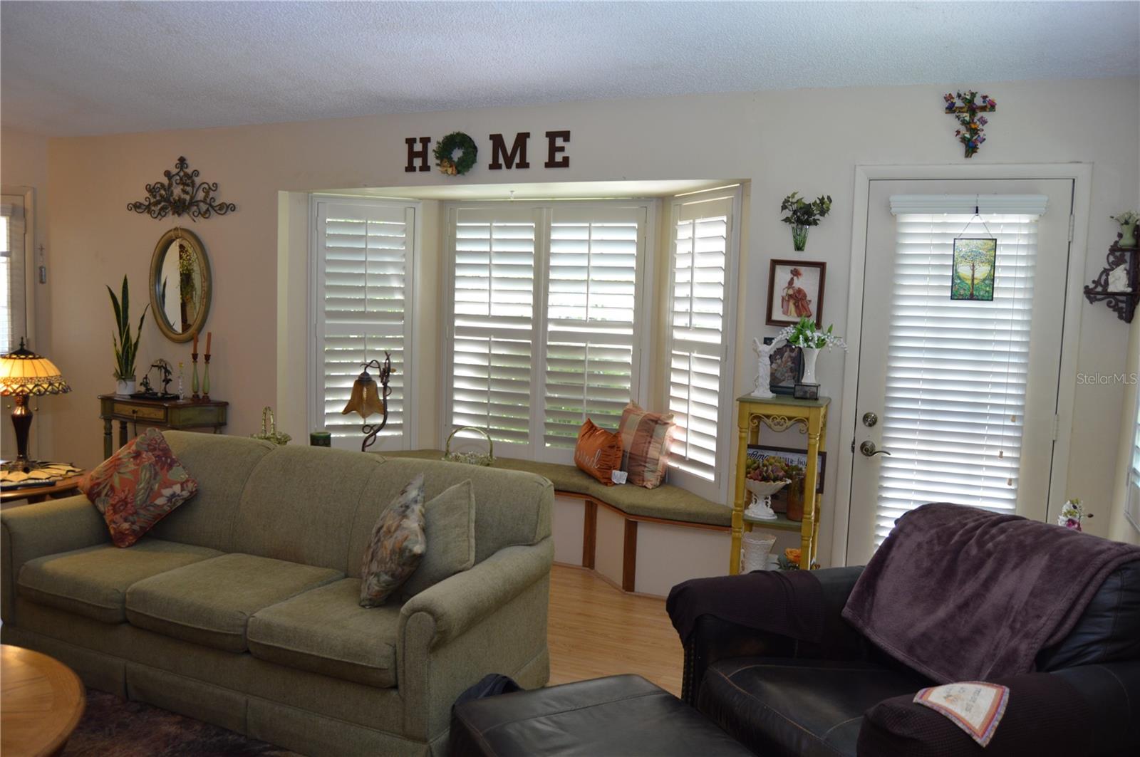 Image 8 of 36 For 4701 Wallingford Court 4701