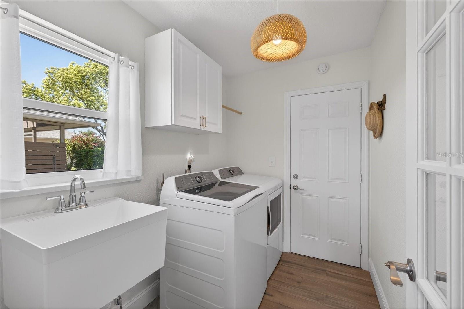 Image 26 of 68 For 4042 Perry Place