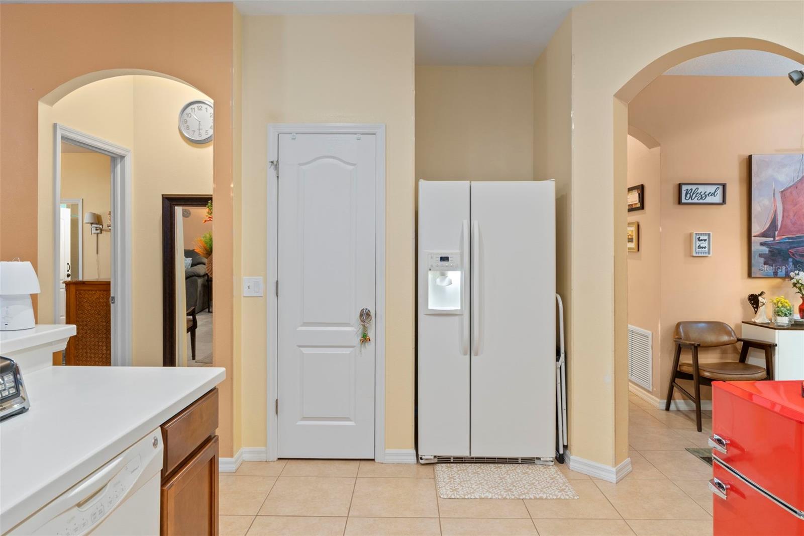 Image 12 of 40 For 8398 Indian Laurel Lane