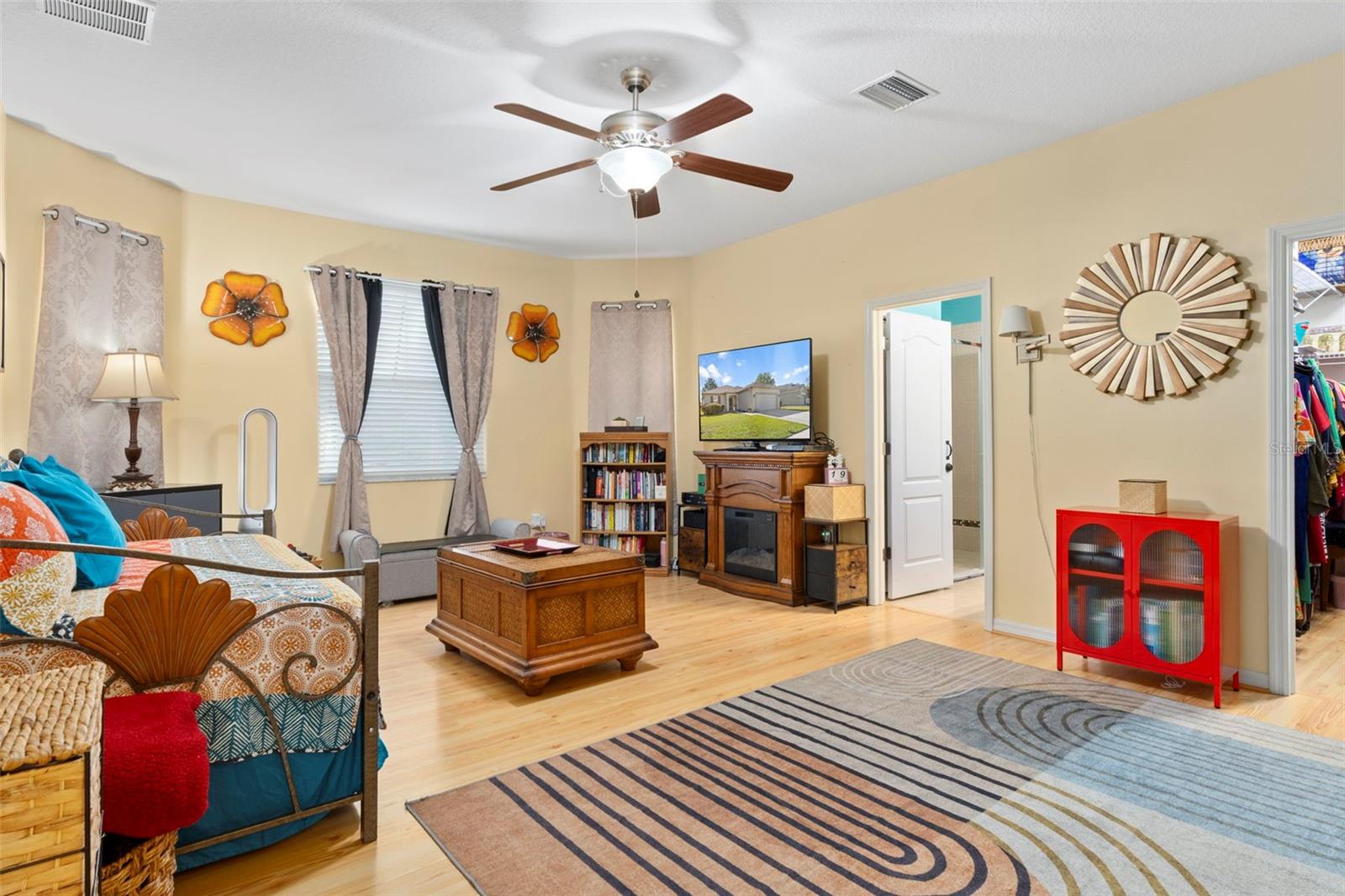 Image 16 of 40 For 8398 Indian Laurel Lane