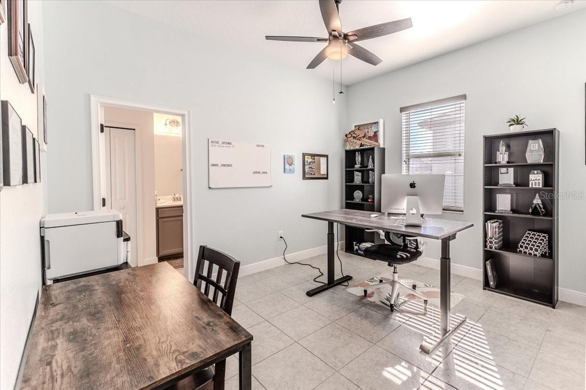 Image 32 of 47 For 1252 Kelsa Anne Drive