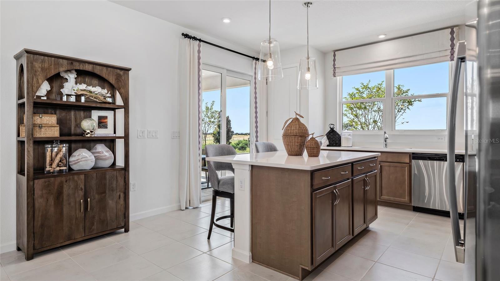 Image 10 of 26 For 1455 Santorini Way