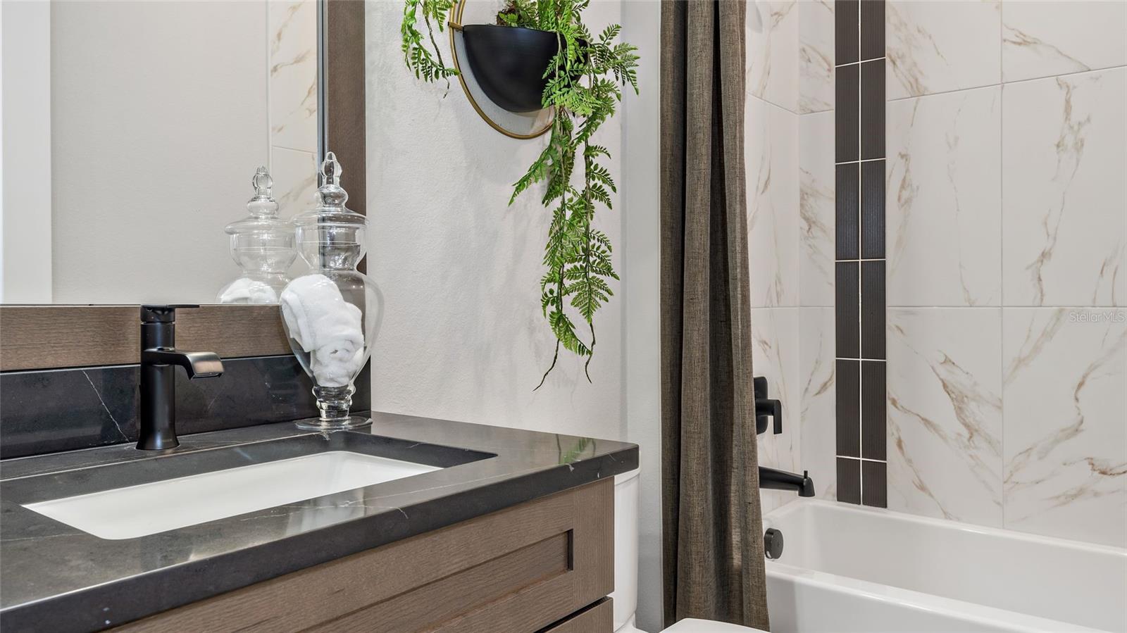 Image 19 of 34 For 426 Turin Way