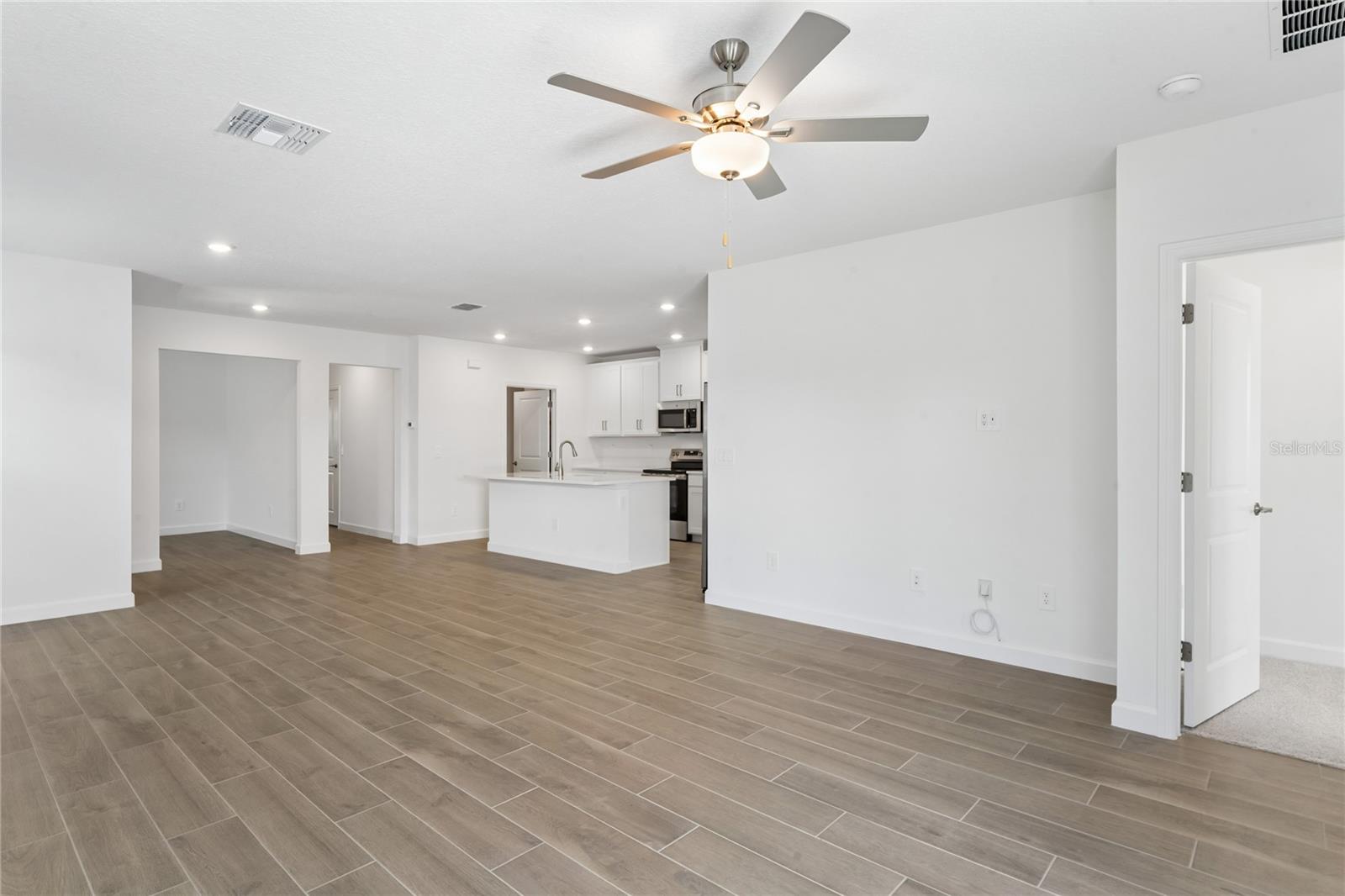 Image 10 of 44 For 6692 Homebound Way