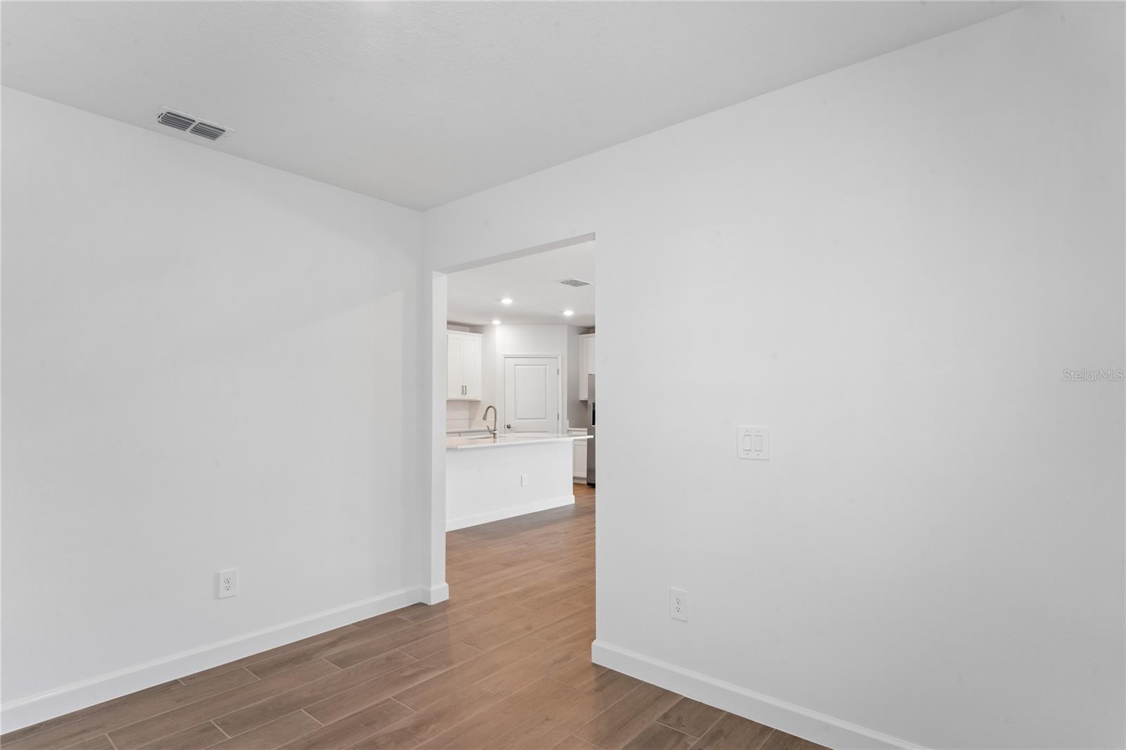 Image 28 of 44 For 6692 Homebound Way