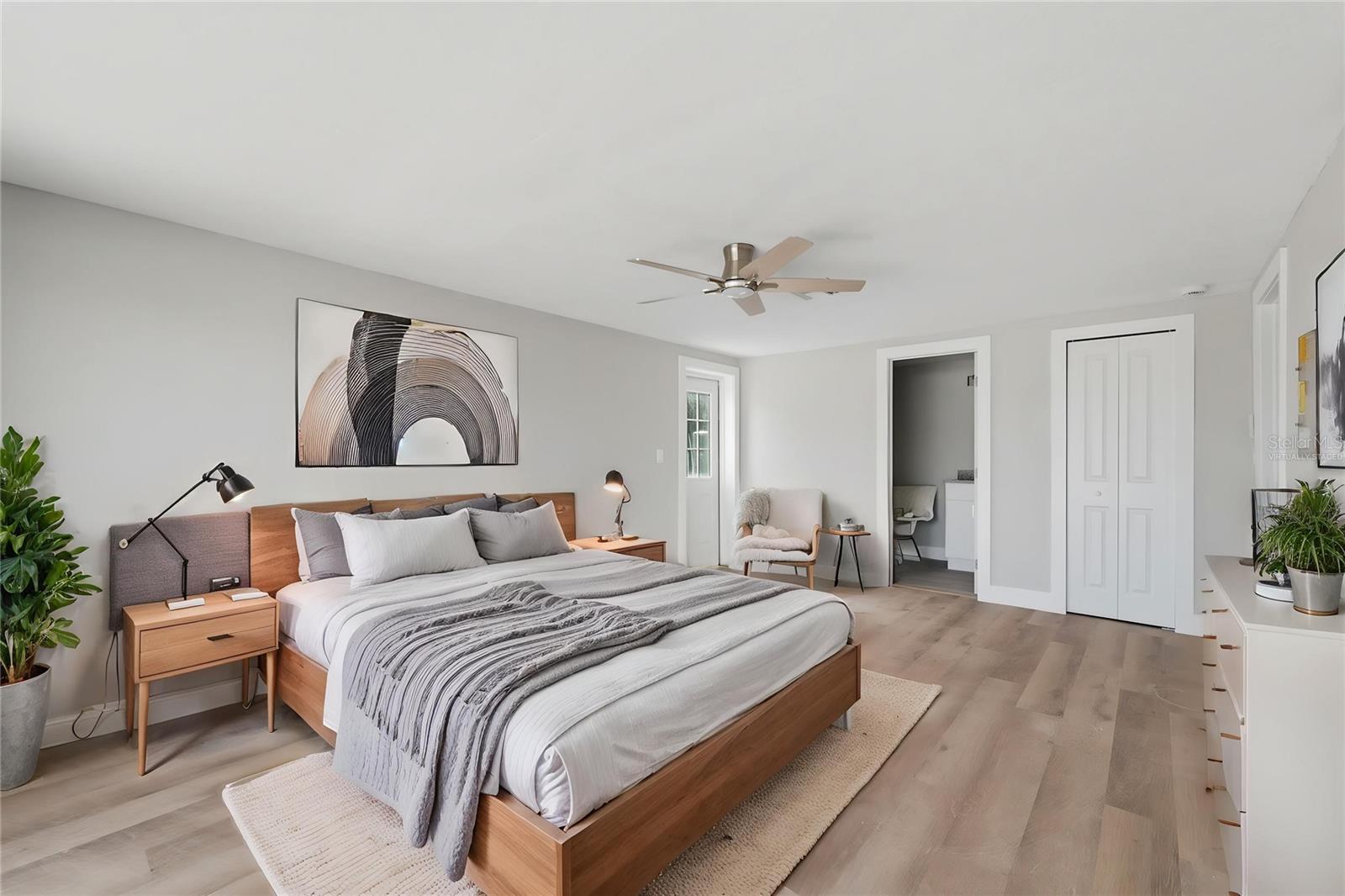 Image 17 of 51 For 7608 Yachtsman Drive