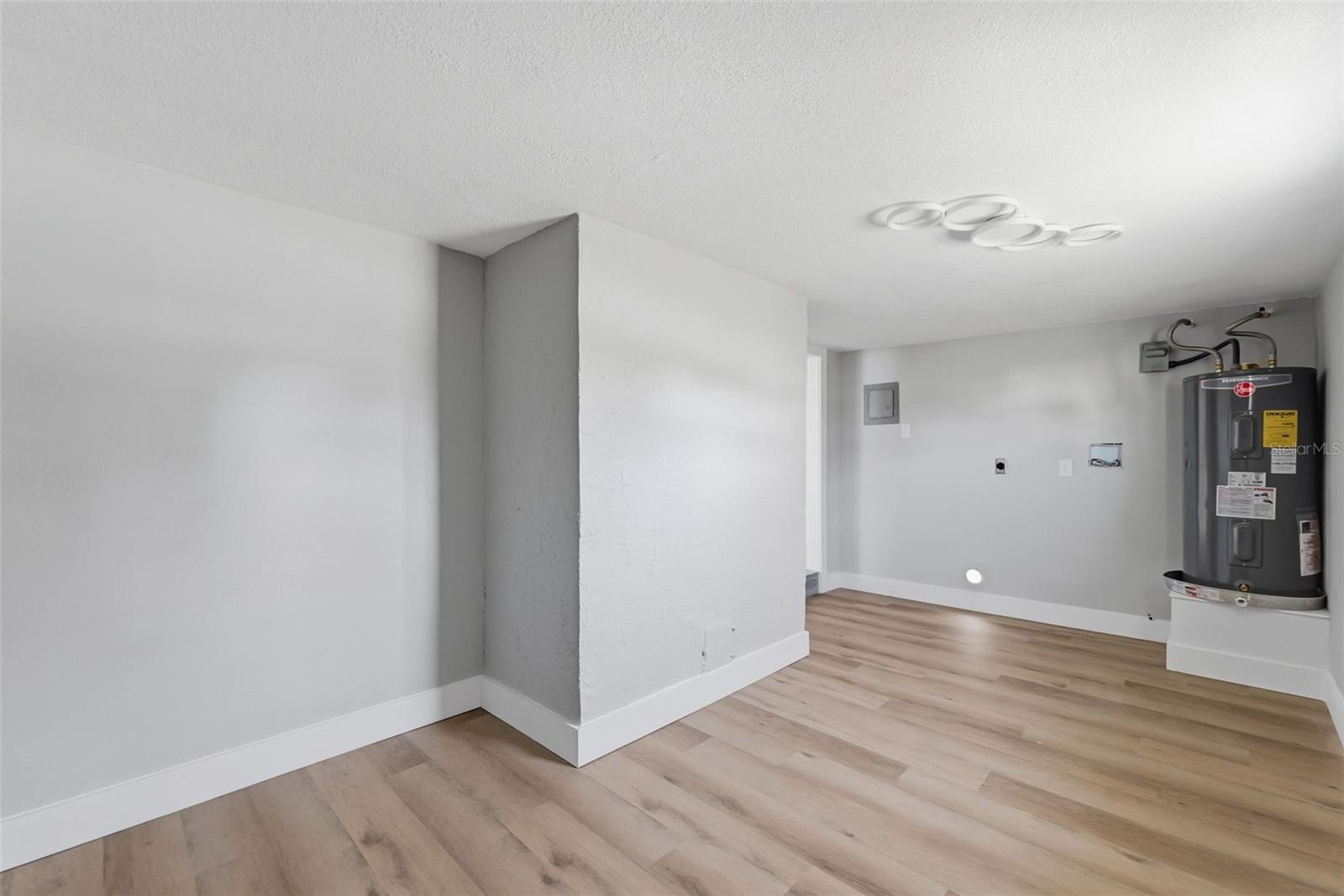 Image 19 of 51 For 7608 Yachtsman Drive