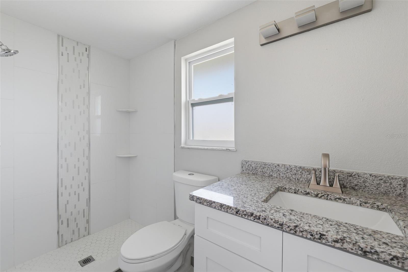 Image 20 of 51 For 7608 Yachtsman Drive