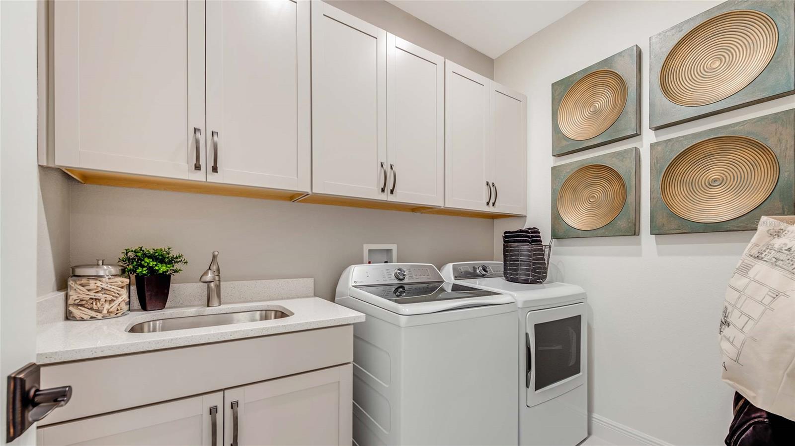 Image 17 of 20 For 1281 Twin Farms Court