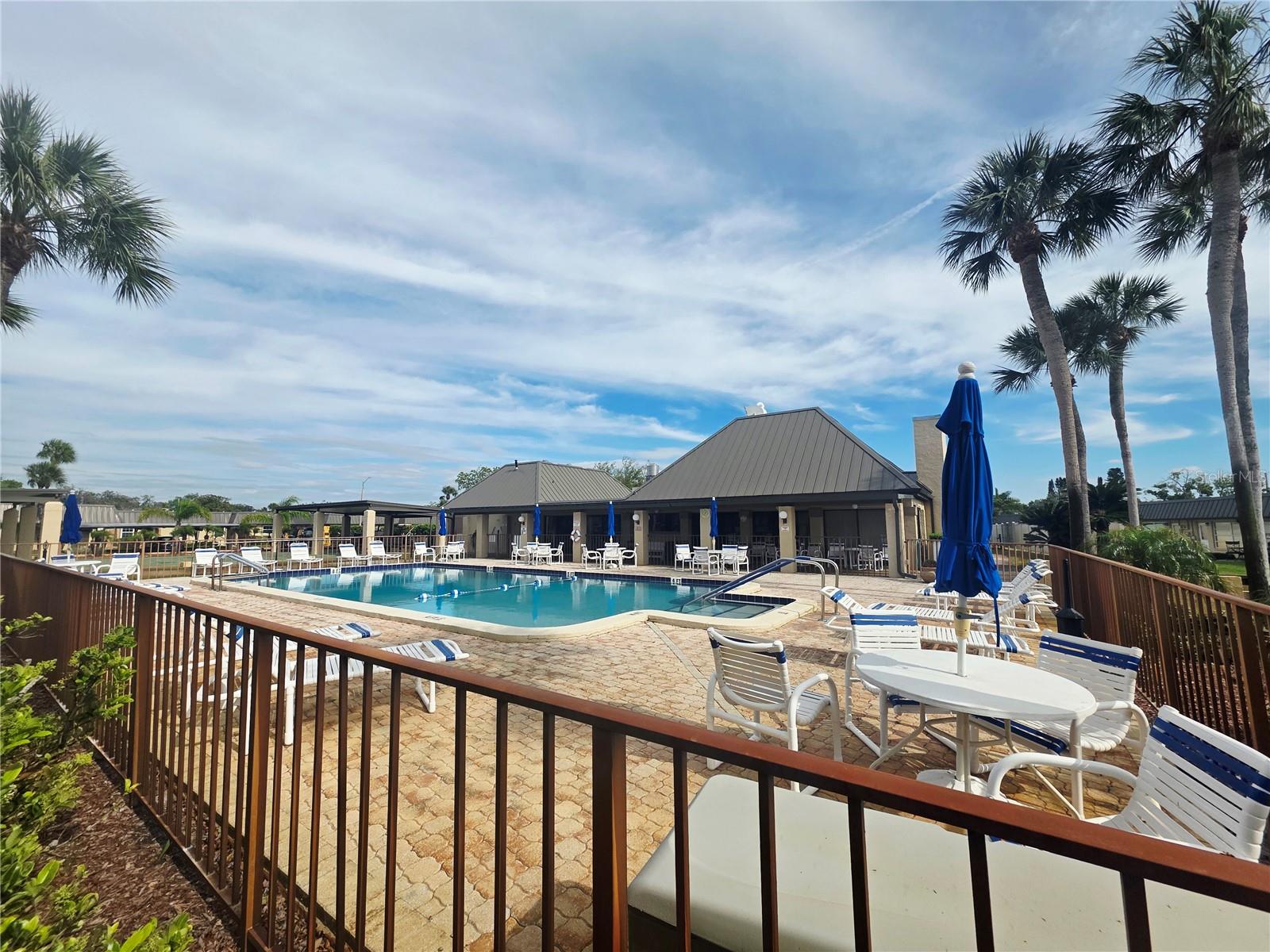 Listing photo id 25 for 4461 Rustic Drive 4461