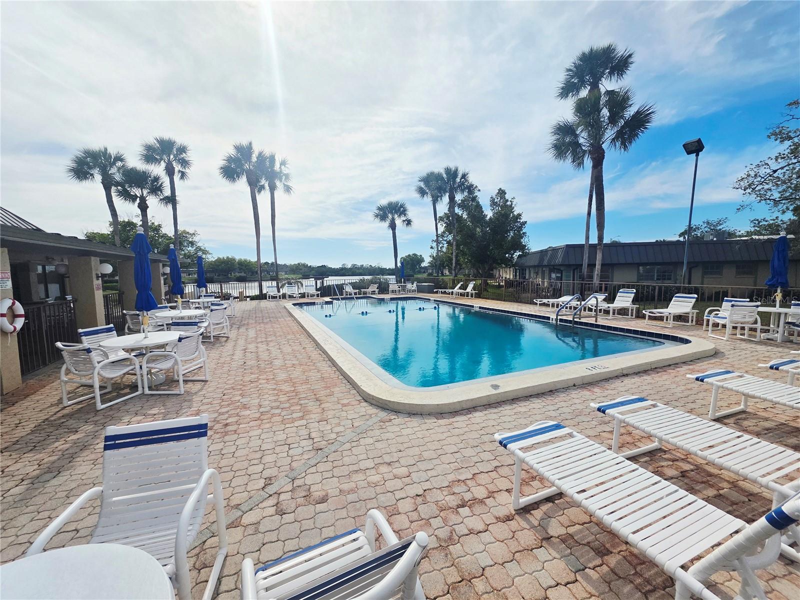 Listing photo id 28 for 4461 Rustic Drive 4461