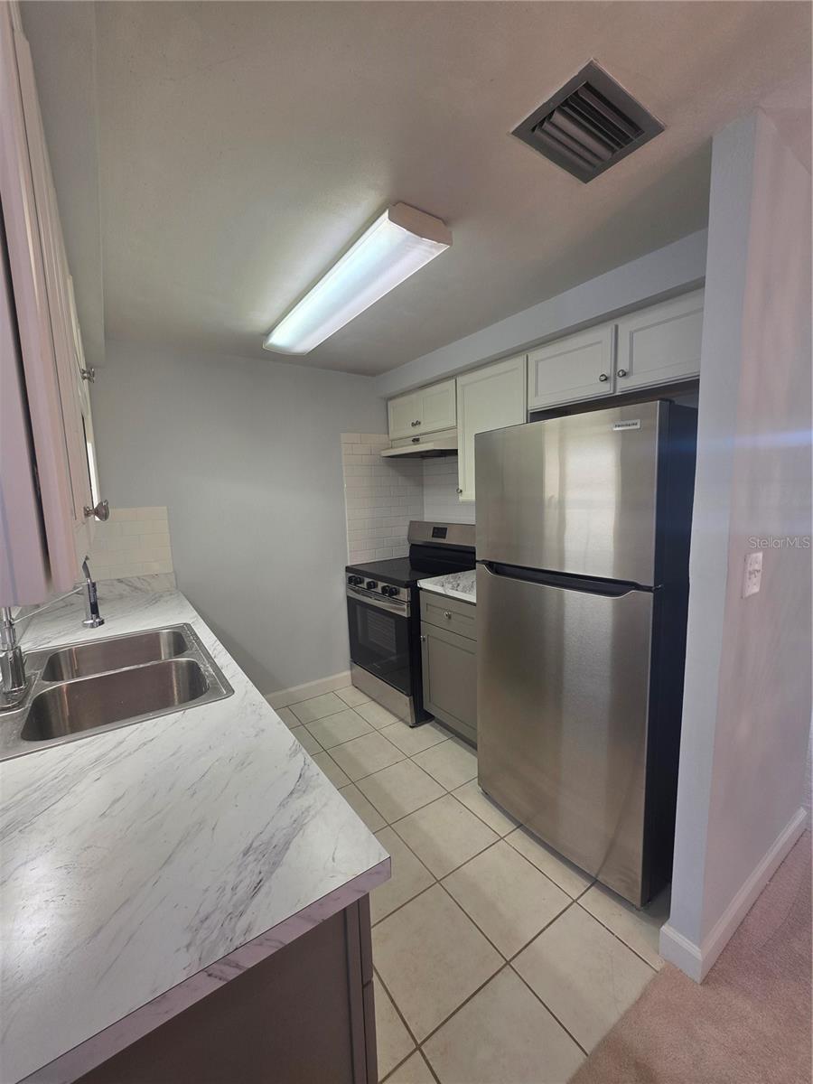 Listing photo id 7 for 4461 Rustic Drive 4461