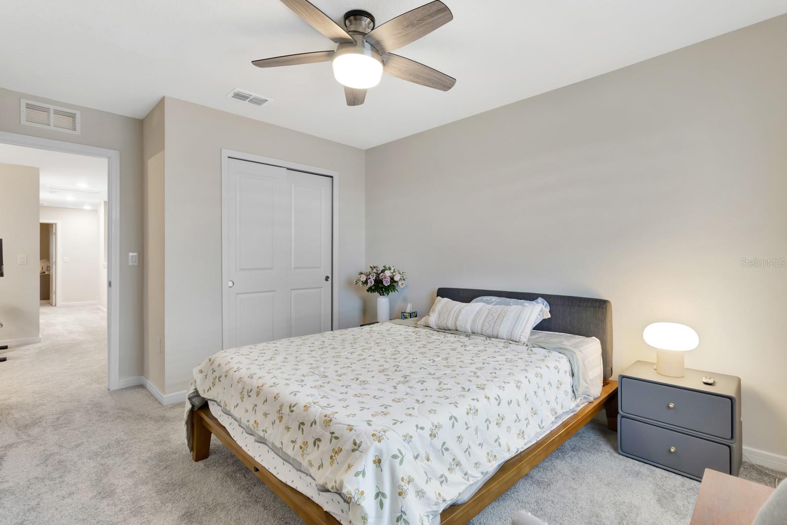 Image 11 of 26 For 4943 Royal Point Avenue